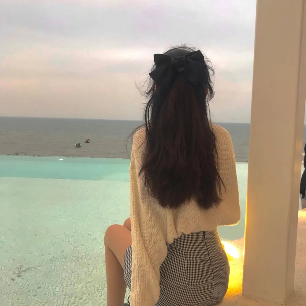 海妖的呼唤:火之岛生存战